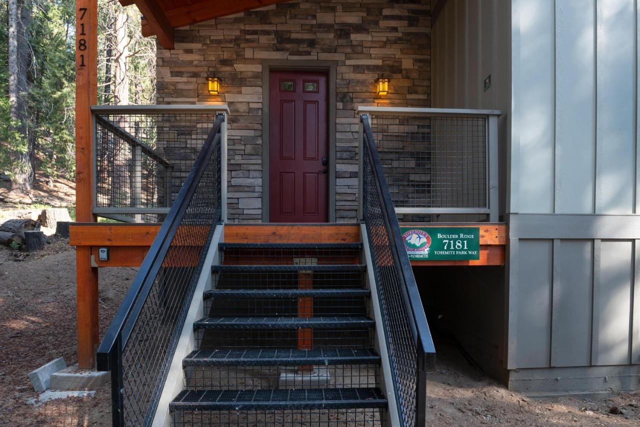 Boulder Ridge Villa Yosemite West Exterior photo