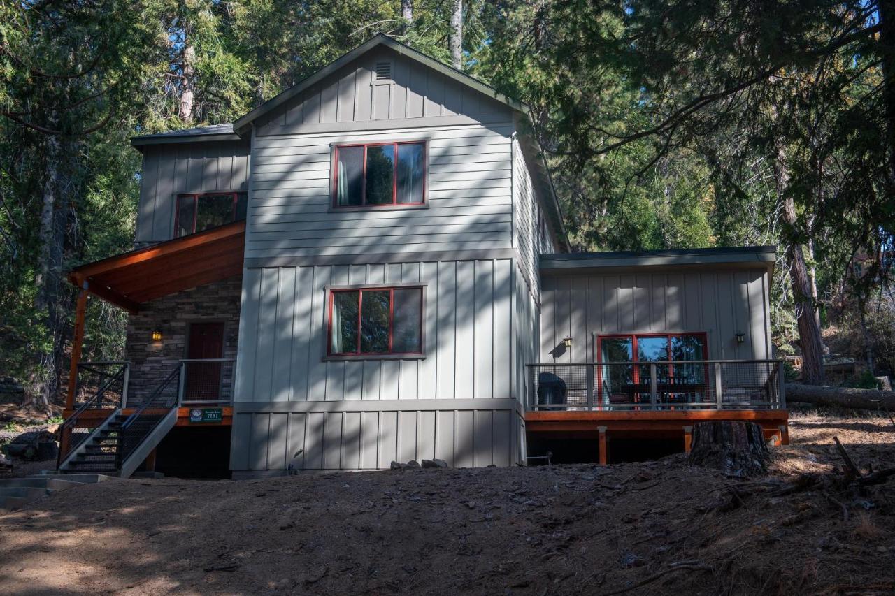 Boulder Ridge Villa Yosemite West Exterior photo