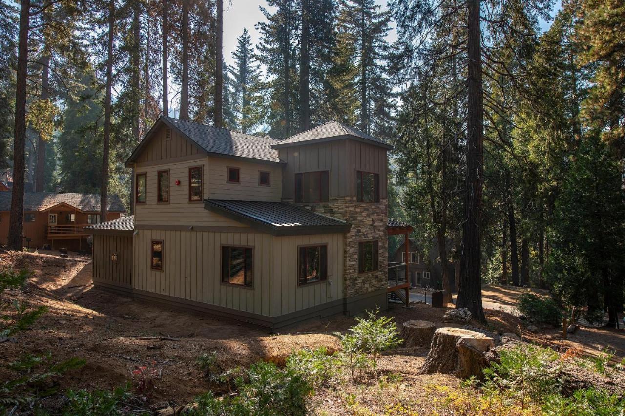 Boulder Ridge Villa Yosemite West Exterior photo